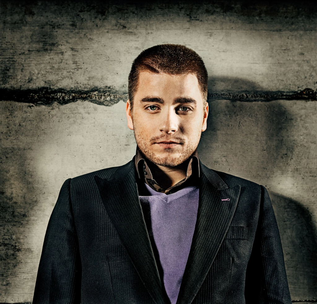 Baschi Cover Baschi Cover